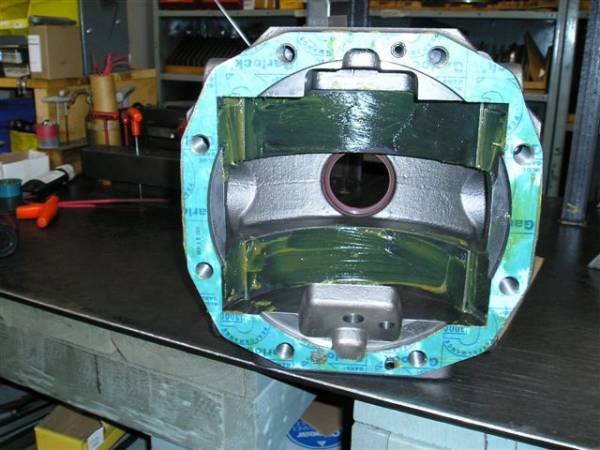 A blue non-asbestos gasket mounted on the mechanical seals.